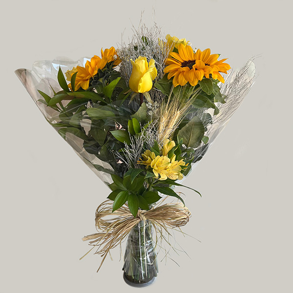 Buquê com Girassóis e Rosas Amarelas – 10 Flores com Embalagem Transparente
